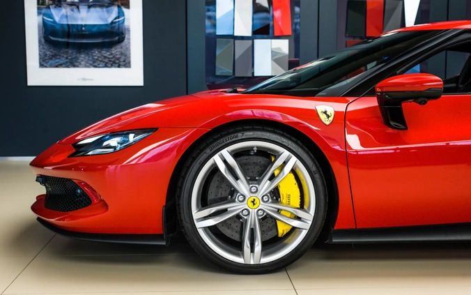 Ferrari 296 GTB cena 409000 przebieg: 542, rok produkcji 2023 z Barlinek małe 562